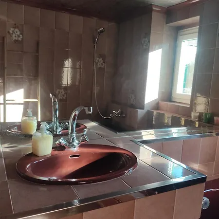 לינה וארוחת בוקר D'hotes Zen A Mazamet, Avec Garage Velos Motos מזמה